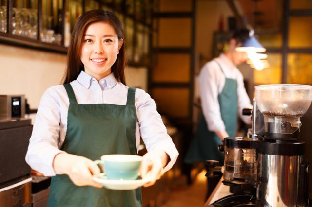 Chọn đơn hàng đặc định ngành dịch vụ ăn uống nào khi đi XKLĐ Nhật Bản?
